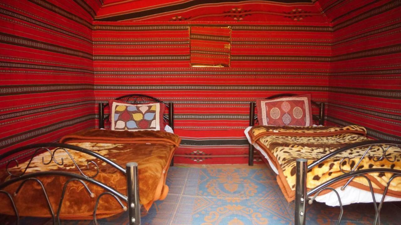 Um Sabatah Camp Hotel Wadi Rum Exterior photo